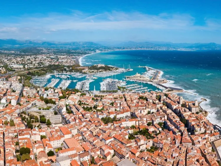 Quels sont les meilleurs quartiers d'Antibes Juan-les-Pins pour investir ou se loger ?